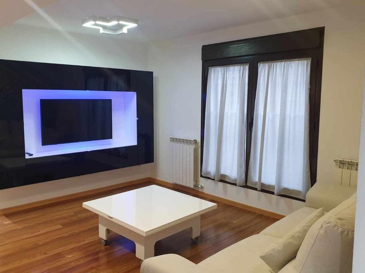 Centro Aparcamiento Gratuito Al Lado Del Pilar Apartment ซาราโกซา ภายนอก รูปภาพ
